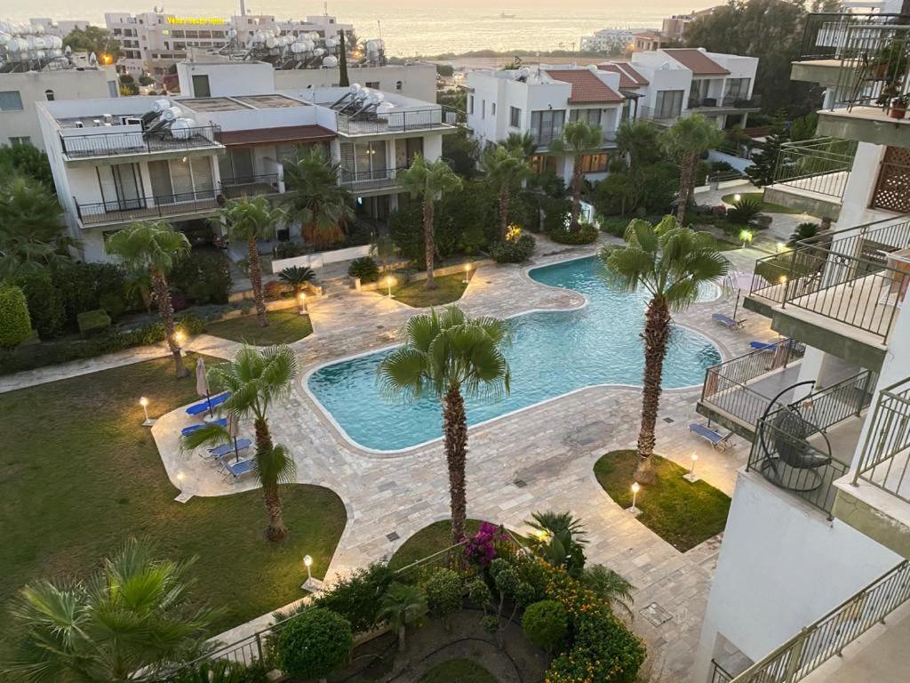 Apartment Sea View 2 Bedroom 400m From Sandy Beach