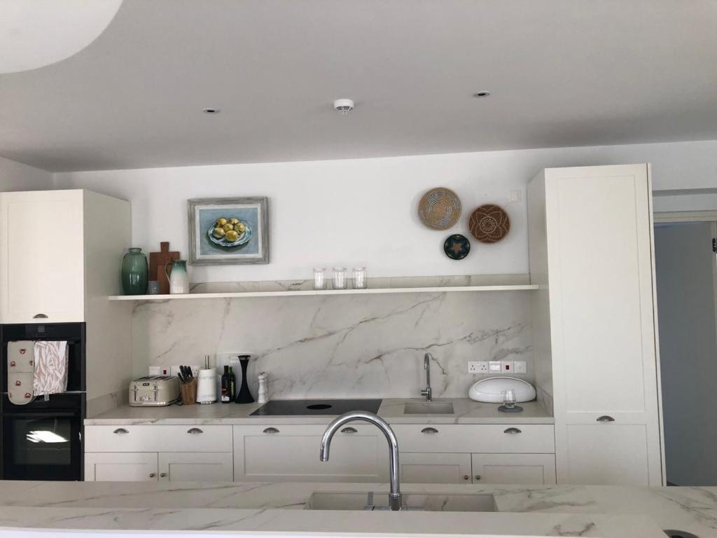 Luxury Contemporary * Paphos