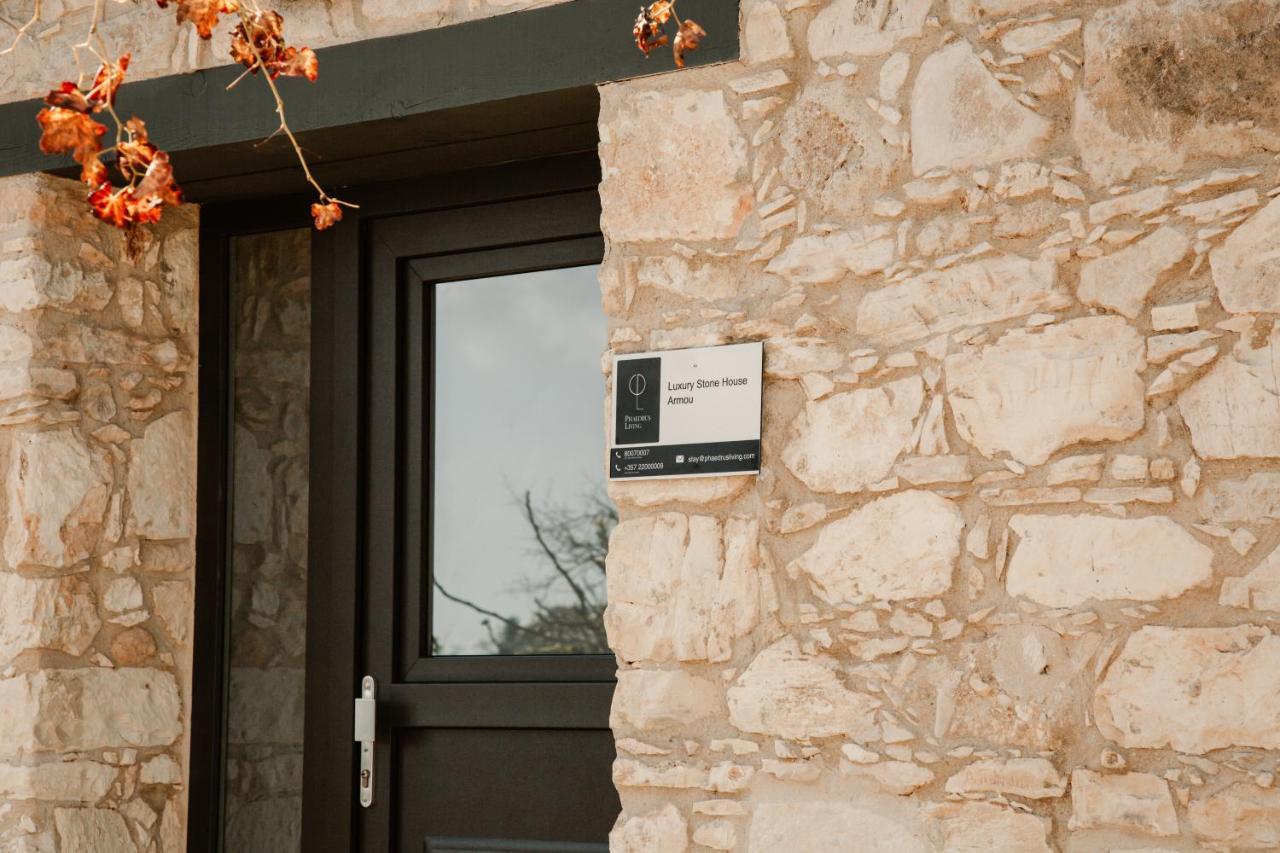 Phaedrus Living: Luxury Stone House Armou Holiday home