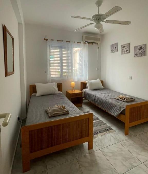 Joanne's Lovely 2 Bedroom Apt. Paphos