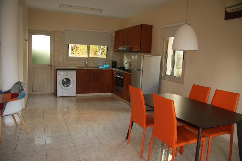 Ferienhaus Theos Holiday Houses