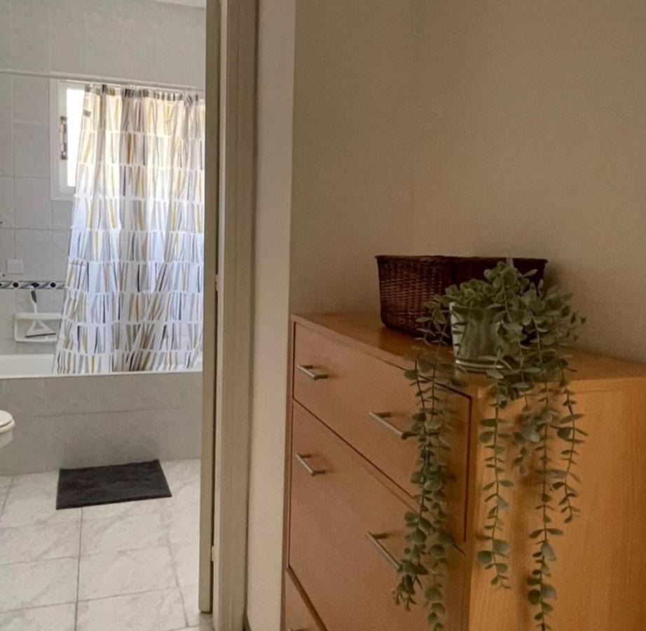 Apartamento Joanne's Lovely 2 Bedroom Apt. *