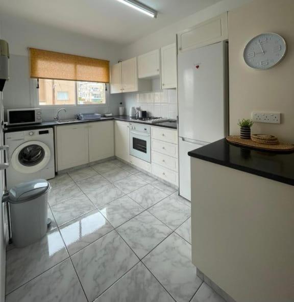 Apartamento Joanne's Lovely 2 Bedroom Apt. Paphos