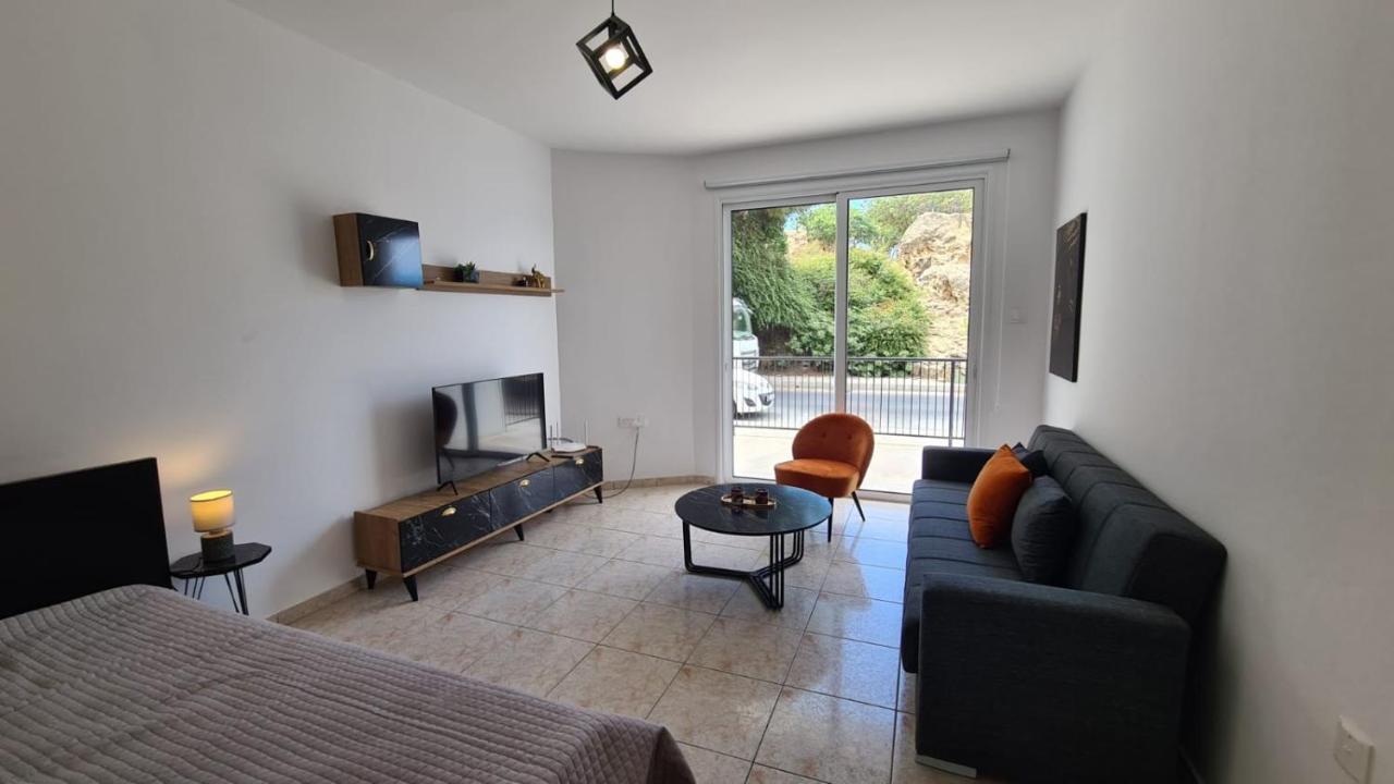 Laertis - By Imh Travel & Tours Apartment