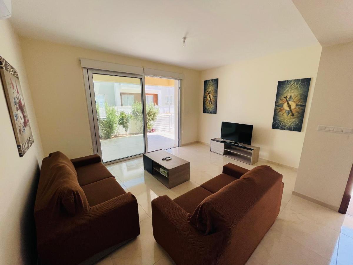 Villa Center 7ms To Mall & Paphos