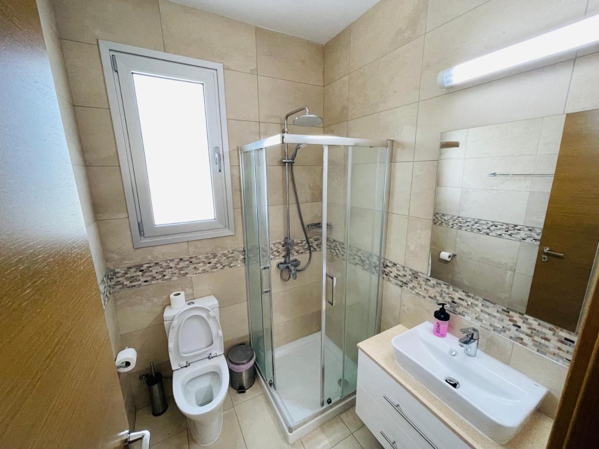 Villa Center 7ms To Mall &