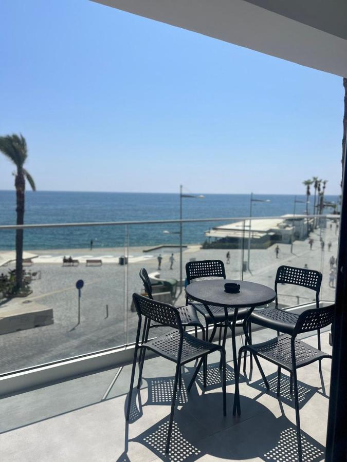 Sea La Vie #2 - Luxury Seaview Apartment Paphos