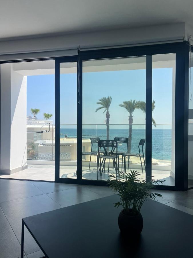 Sea La Vie #2 - Luxury Seaview Apartment