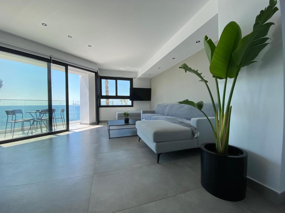 Sea La Vie #2 - Luxury Seaview Apartment Paphos