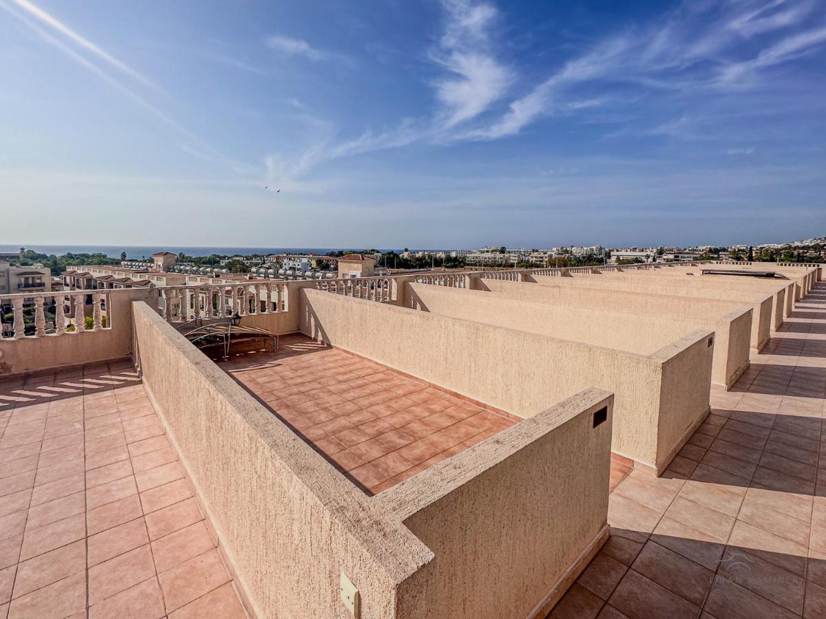 Apartment Royal Seacrest Crown-jewel, 2b, Pools, Sea, Center *