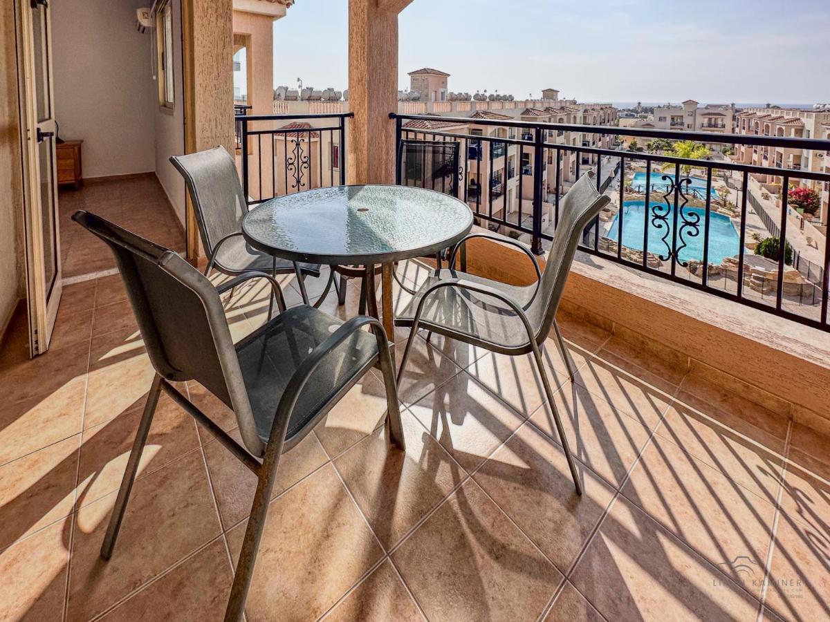 Apartment Royal Seacrest Crown-jewel, 2b, Pools, Sea, Center