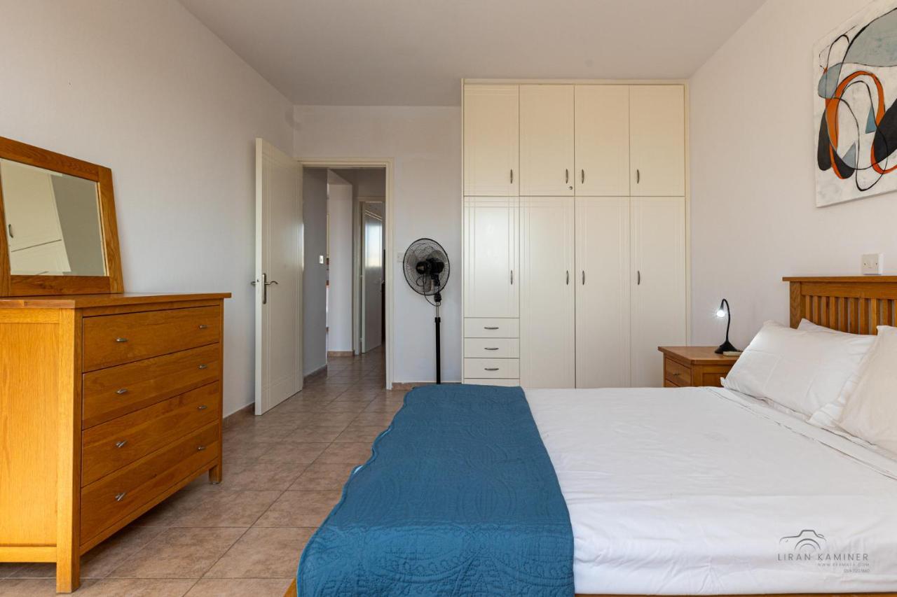 Apartment Royal Seacrest Crown-jewel, 2b, Pools, Sea, Center *