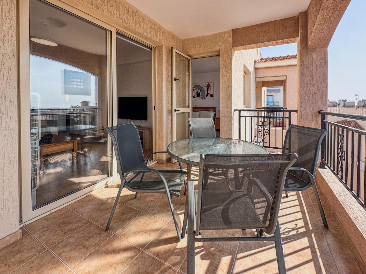 Apartment Royal Seacrest Crown-jewel, 2b, Pools, Sea, Center Paphos