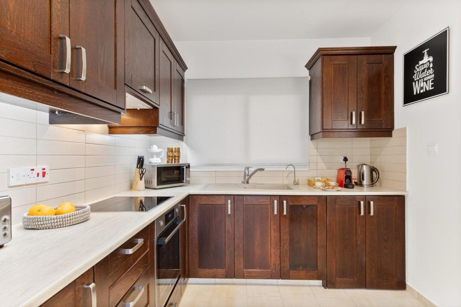 Kasandra Luxury 2 Bedroom Townhouse Apartment