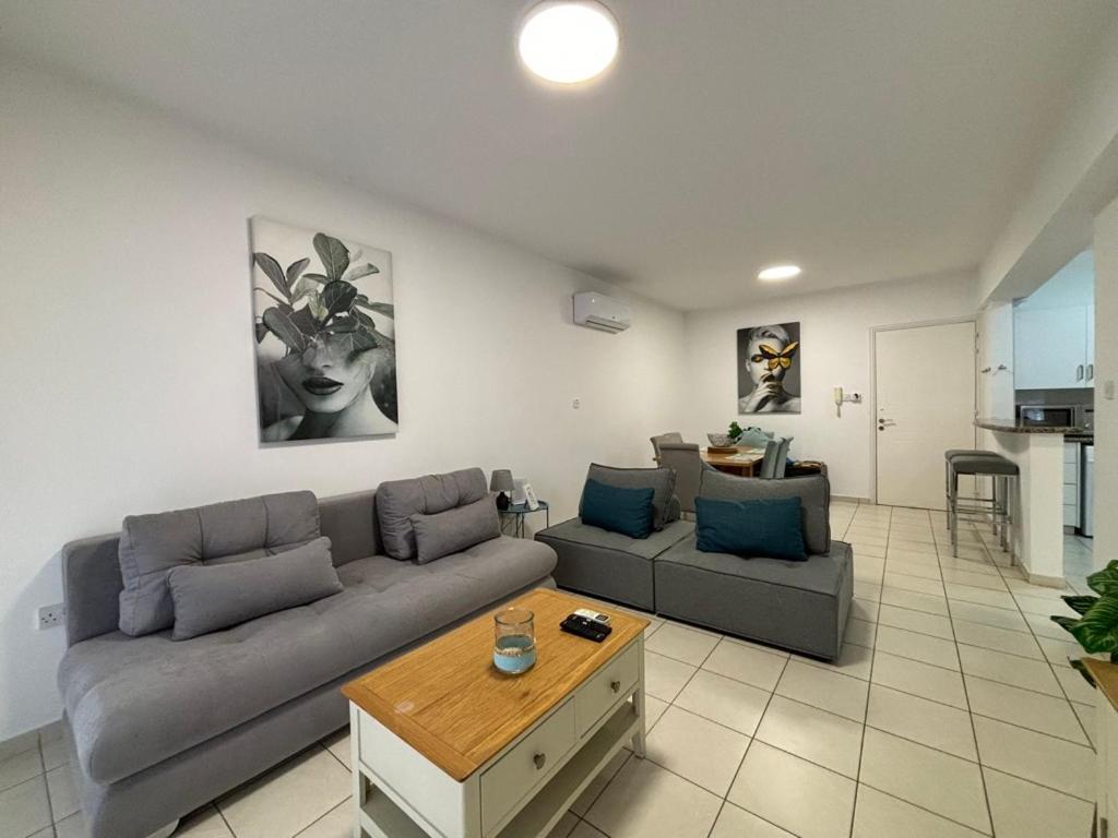 Cozy In Beautiful Complex Apartment Paphos