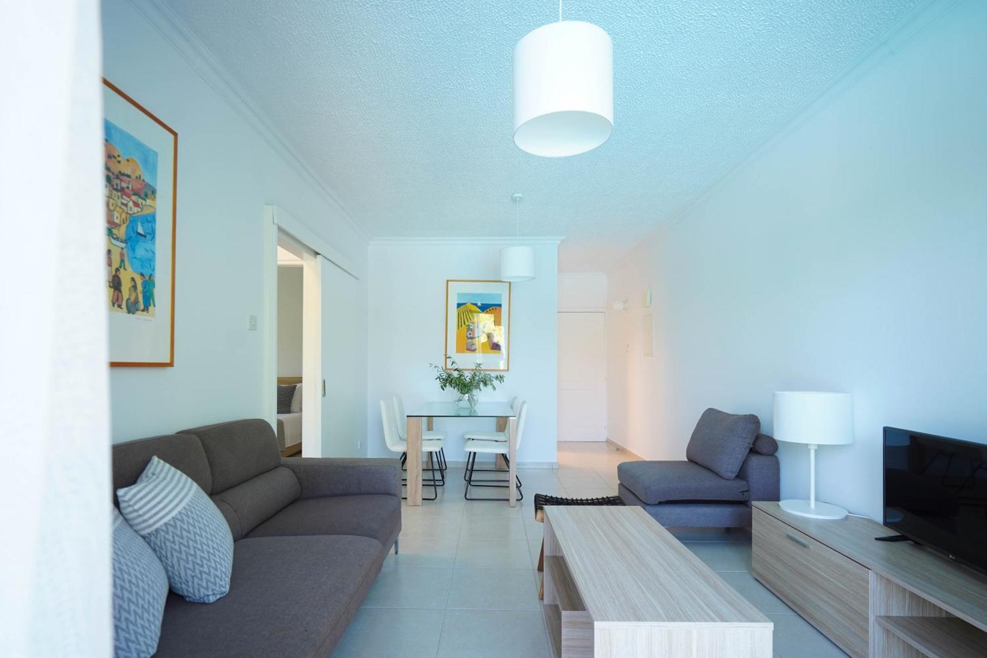 Aparthotel Basilica Paphos