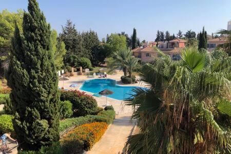 Limnaria - Luxurious, Spacious 3 Bed With Pool Views Apartment *