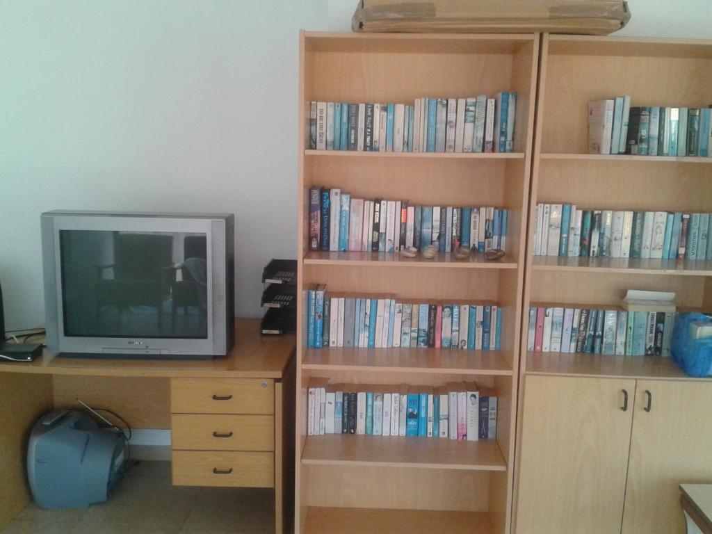 Lefki Tree Tourist Apartment