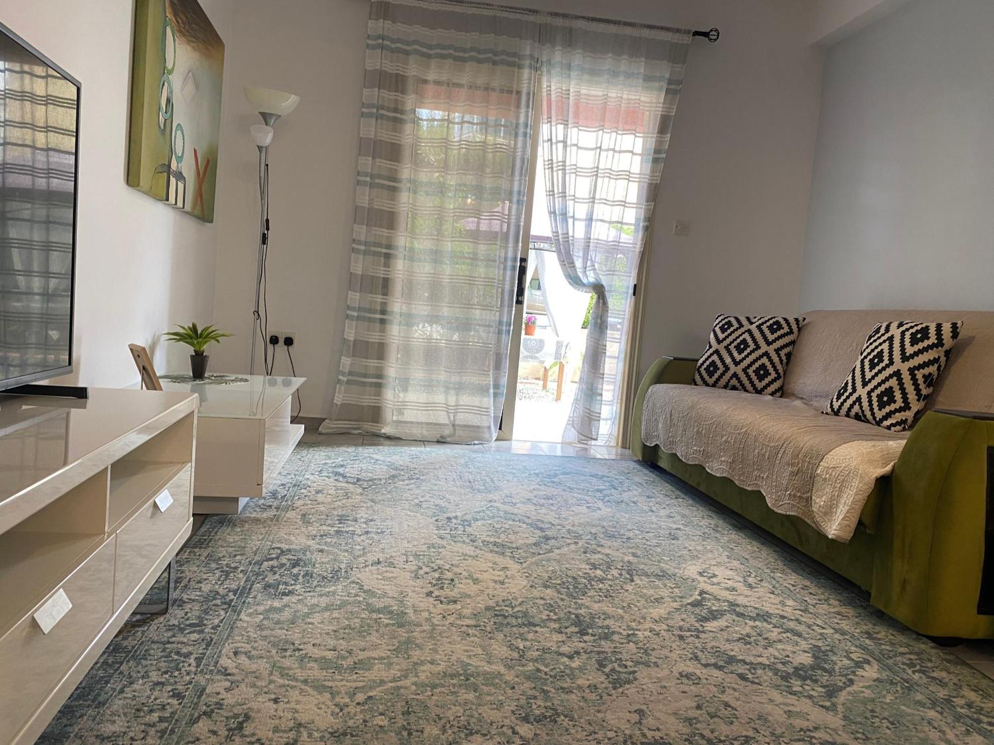 Beautiful Near The Sea And A Large Private Garden Paphos