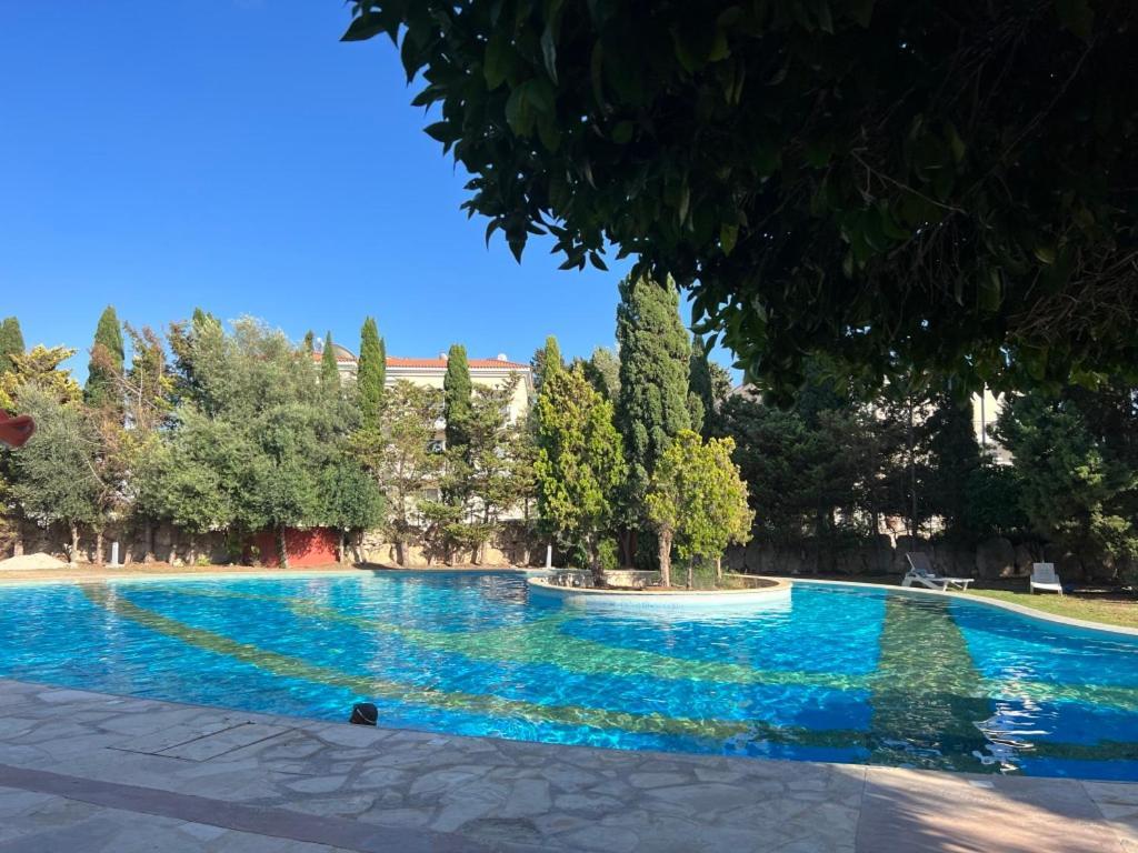 Cozy In Beautiful Complex Paphos