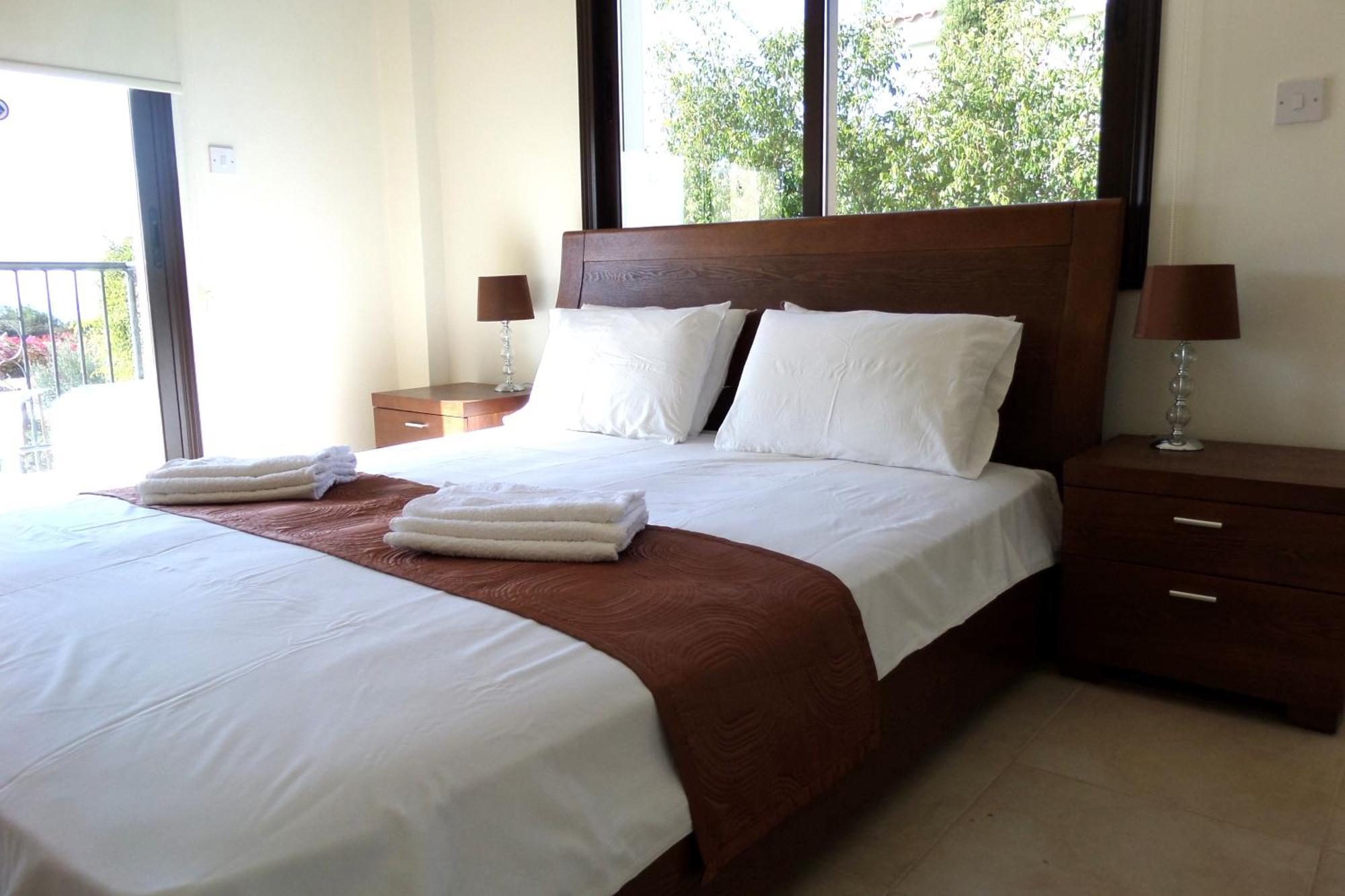 Villa Modern 3 Bedroom Villa, Pool And Close To Golf Course