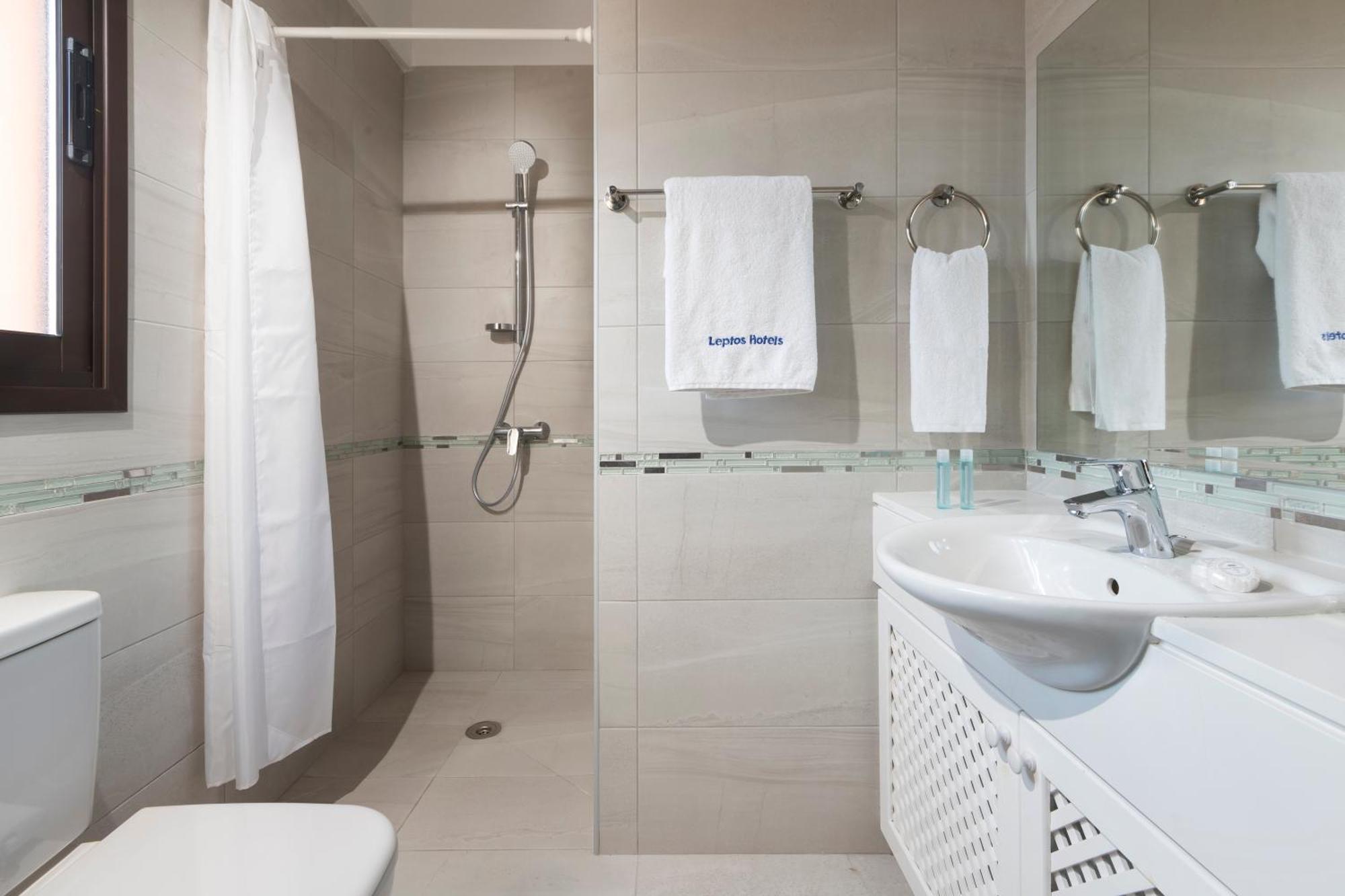 Apartment Resitour - Aphrodite Gardens