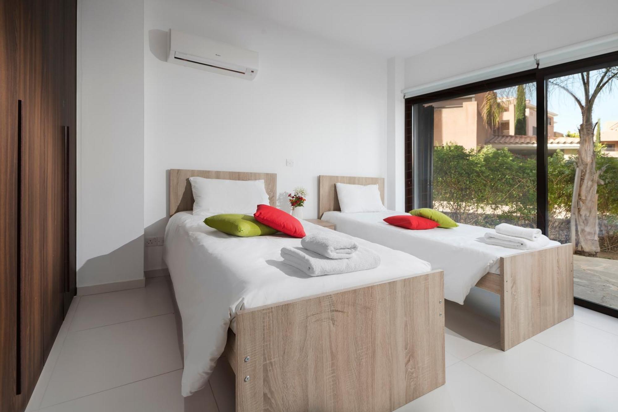 Resitour - Aphrodite Gardens Apartment *
