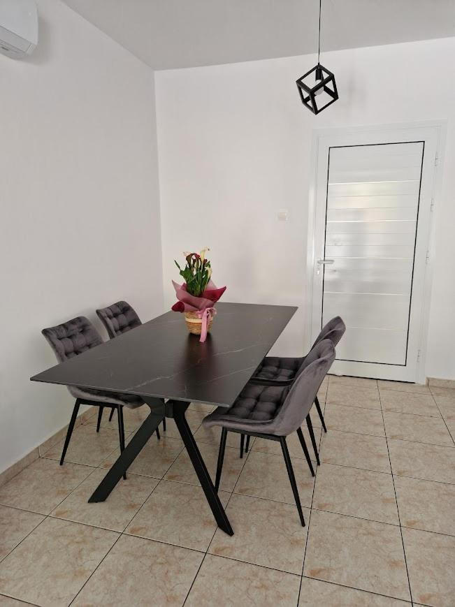 Laertis - By Imh Travel & Tours Apartment *