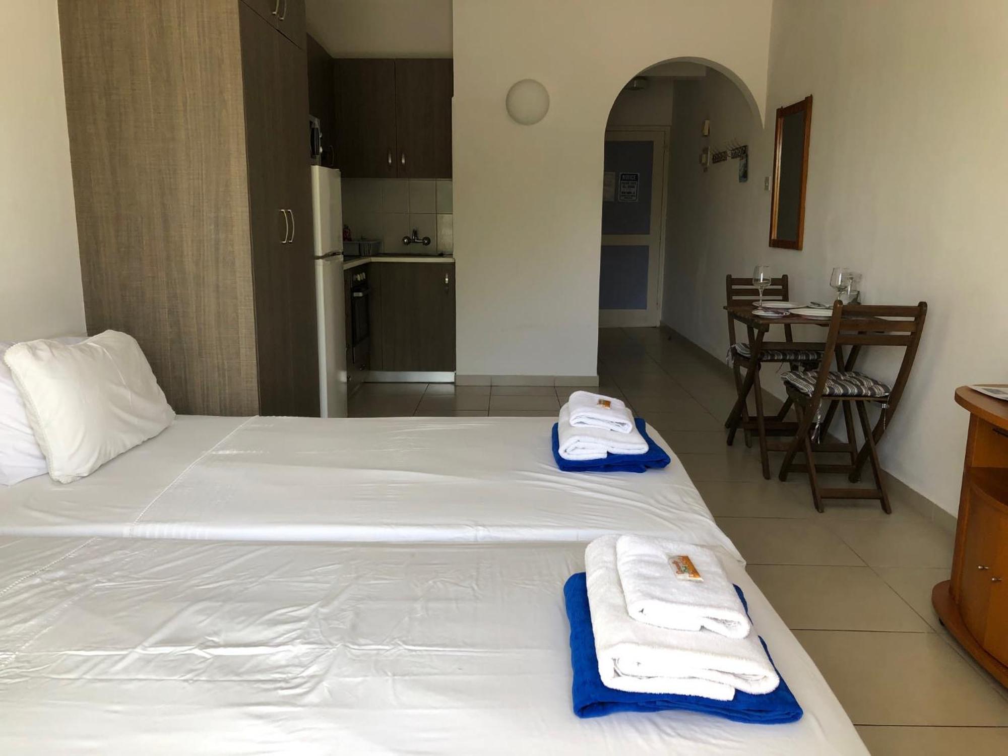 Sunny In Gardens Apartment Paphos