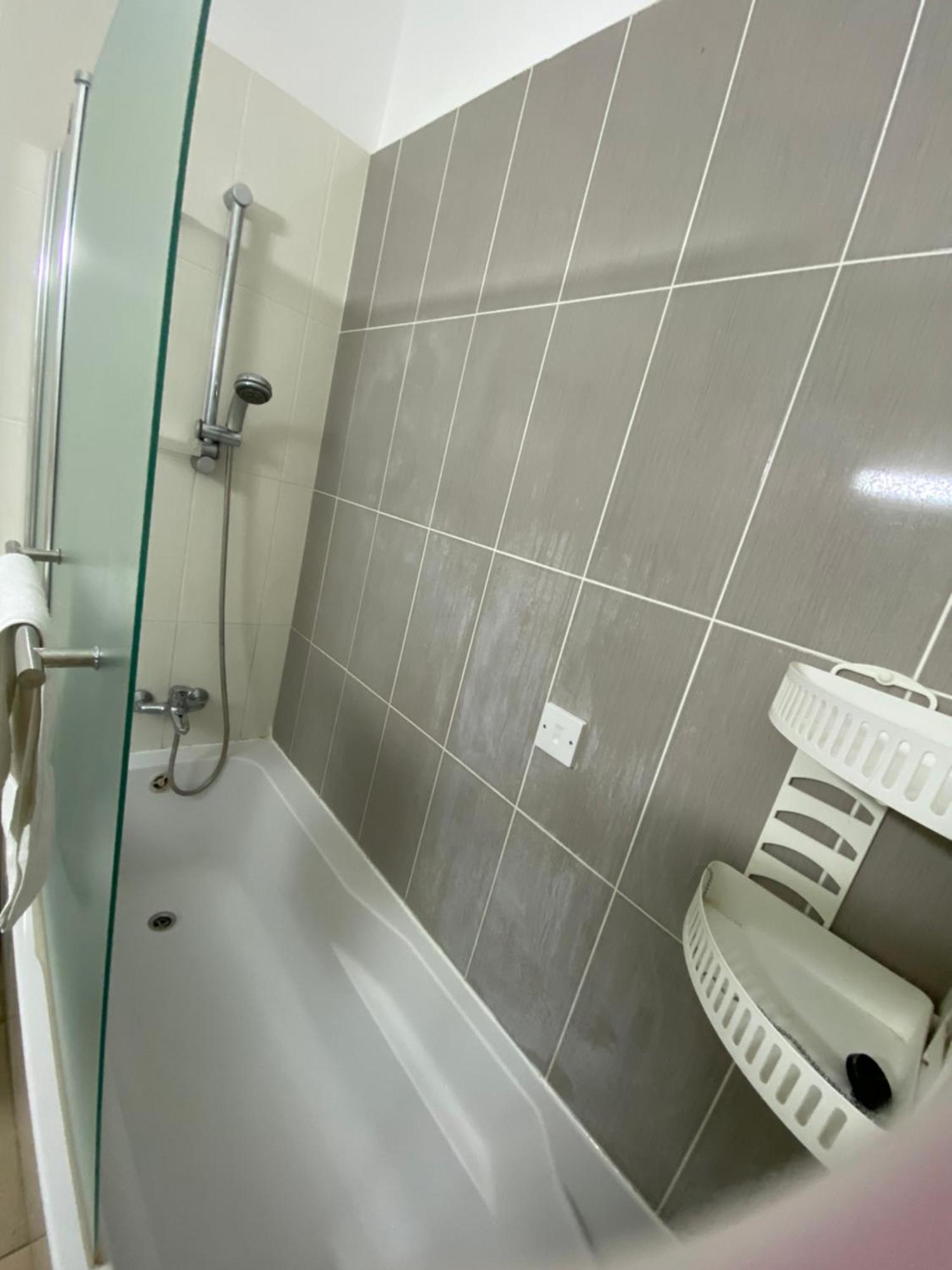 Elysia Park 2 Bedroom And Garden Apartment Paphos