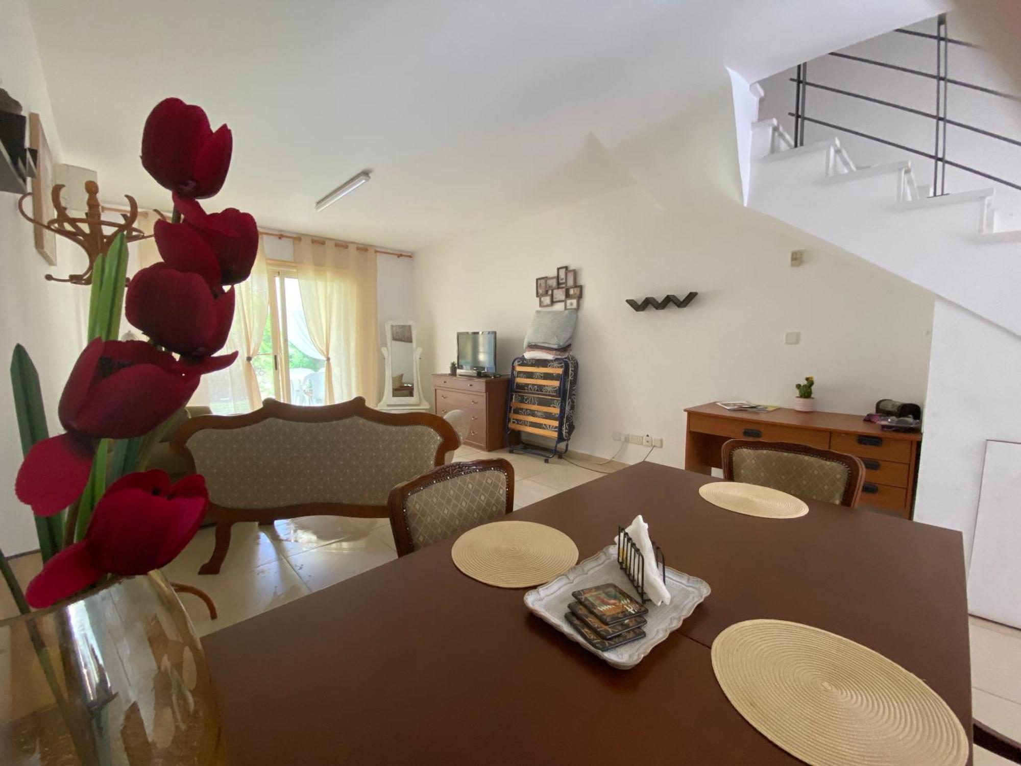 Elysia Park 2 Bedroom And Garden Apartment
