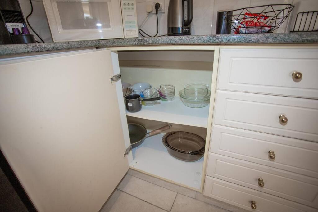 Estea - Rhea's Cozy 1 Bedroom Apartment Paphos