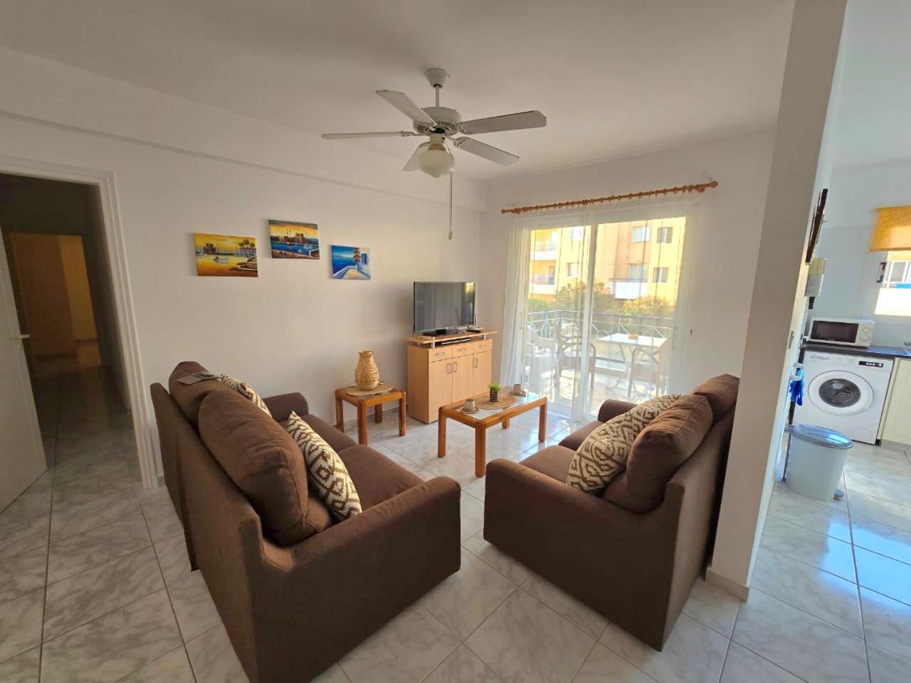 Joanne's Lovely 2 Bedroom Apt. Apartamento