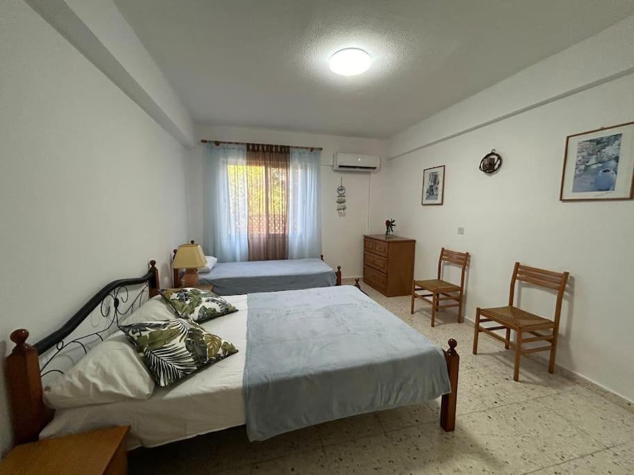 Seaview With Garden & Pool * Paphos