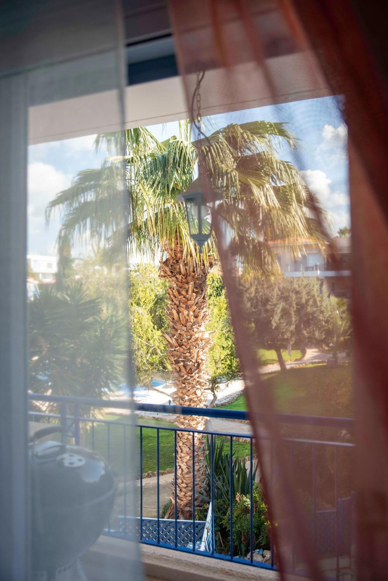Paradise Gardens Pool View *