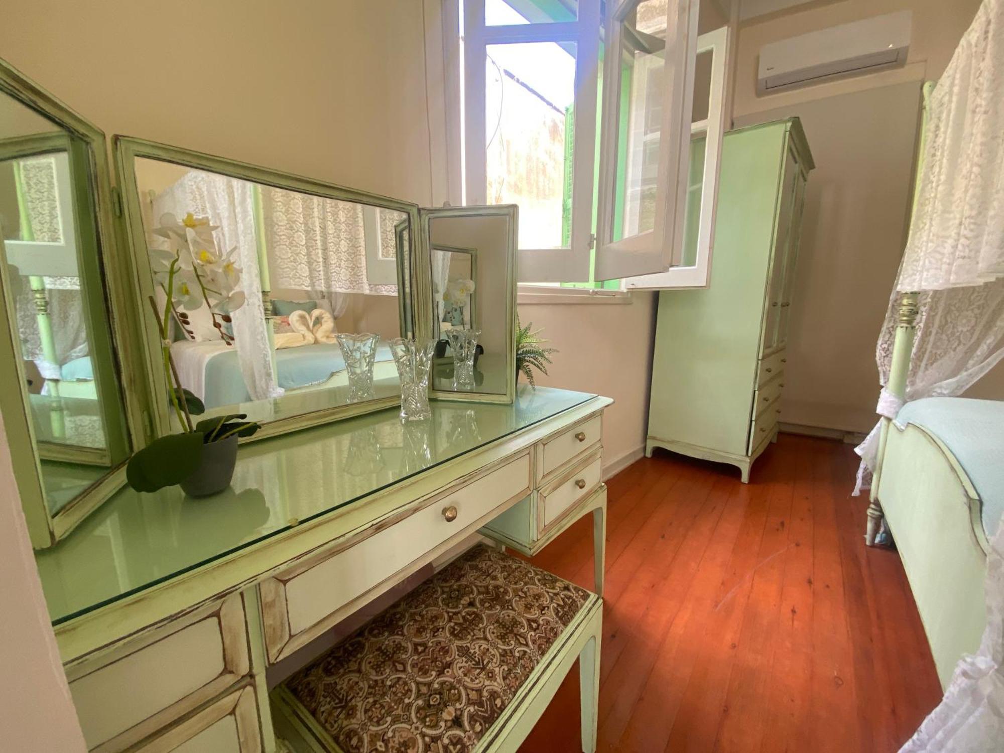 Hostel Hostl - Beds & - The Paphos, Old Town