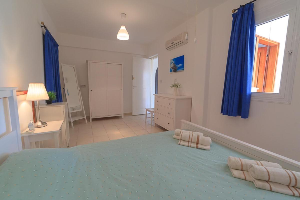 Villa Apollo 63 Paphos