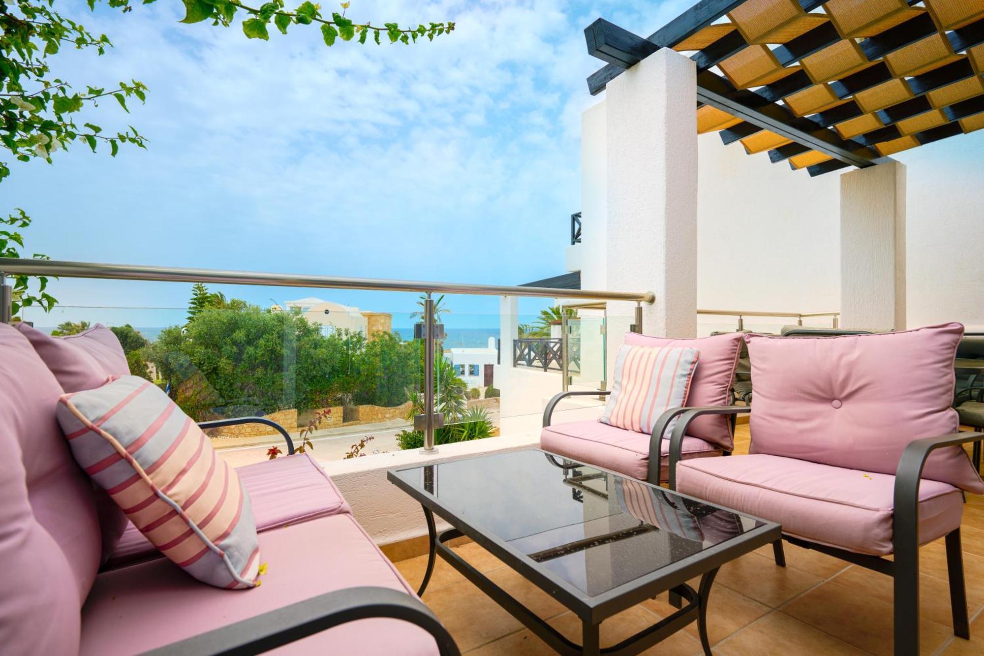 Apollo 63 Villa *