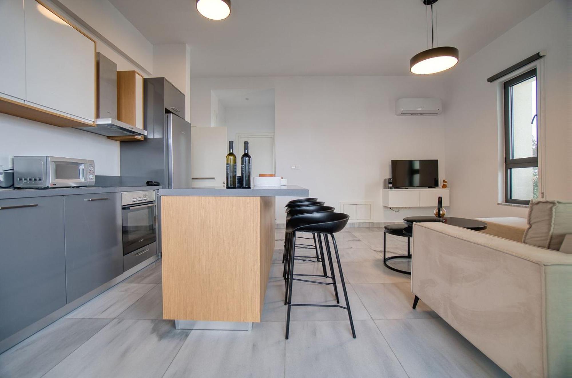 Premier 207 1 Bed Apartamento Paphos