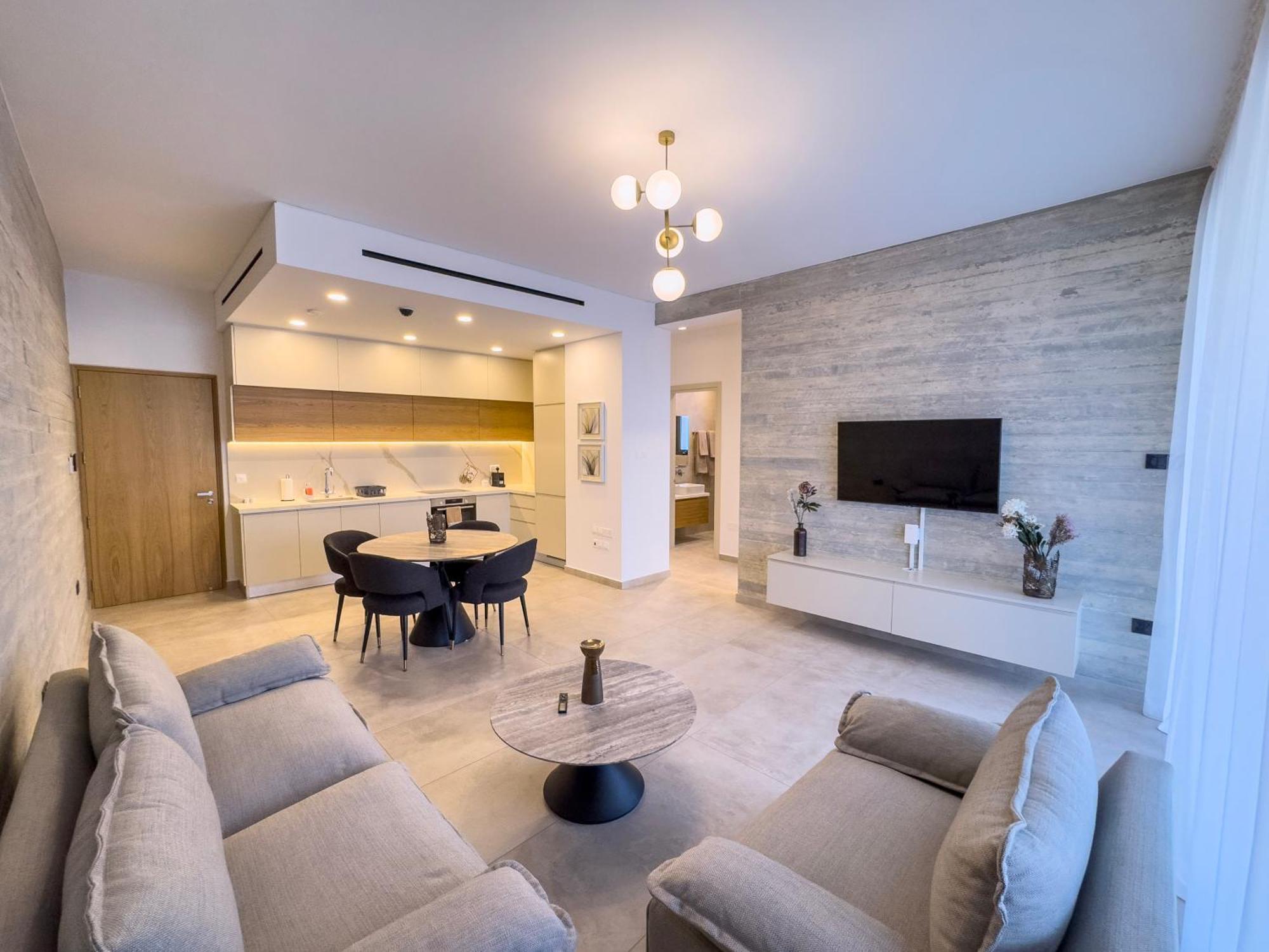 Malberry Park 104 - Modern 2 Bedroom With Pool, Gym, Jaccuzi Paphos