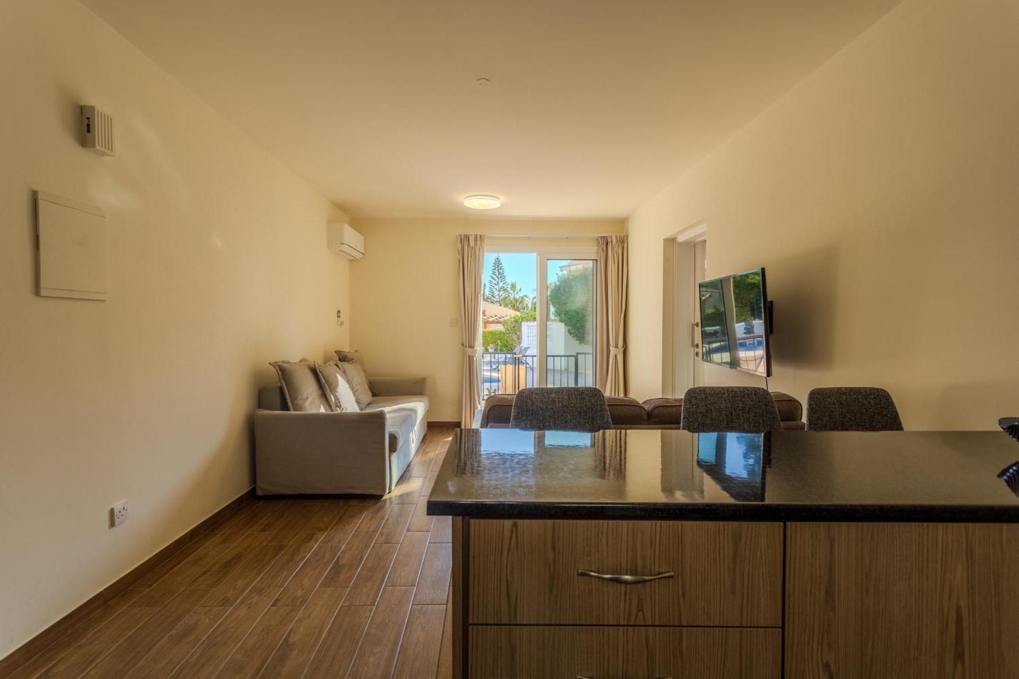 Apartment Danaos Seaside 002 With Pool In Tourist Area Paphos