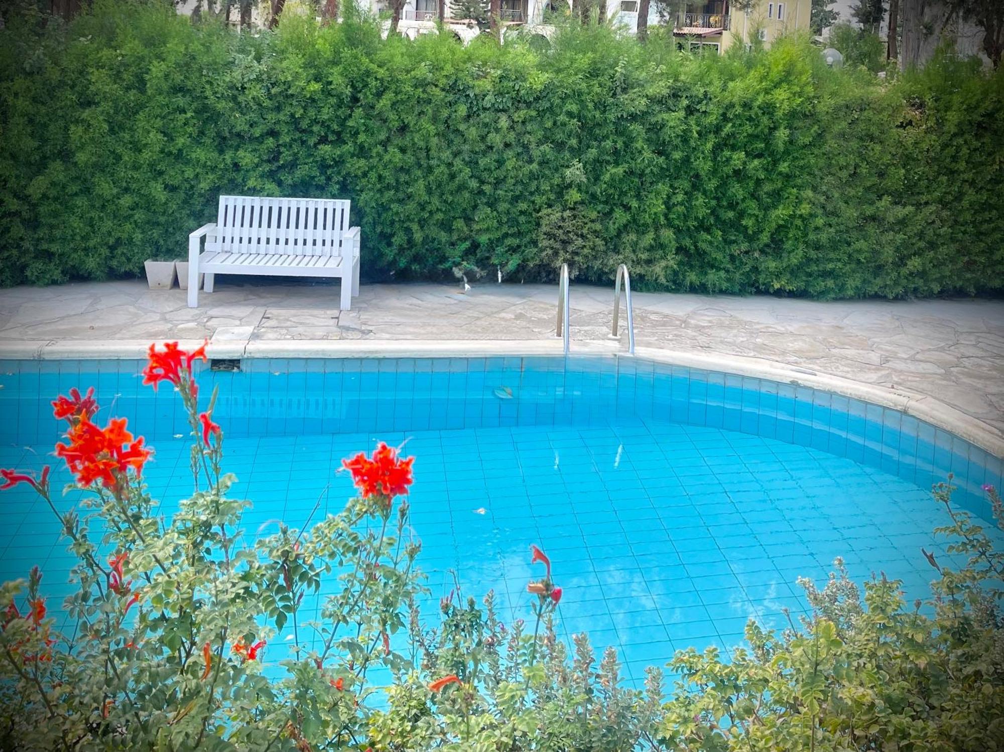 Ibiscus Apt With Pool, Walk To Beach, Harbour,Kato Paphos *