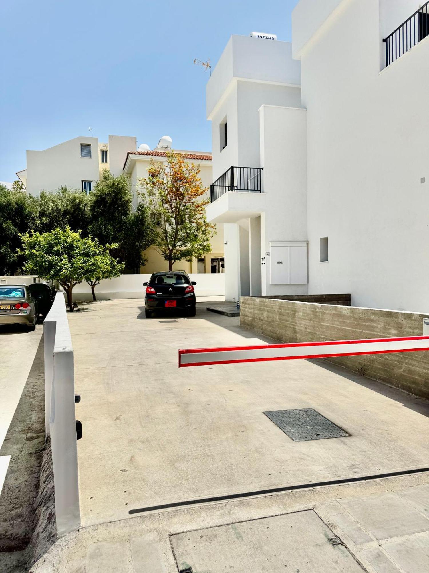 Luxury 2 Bedroom With 2 Balconys And Seaview Paphos