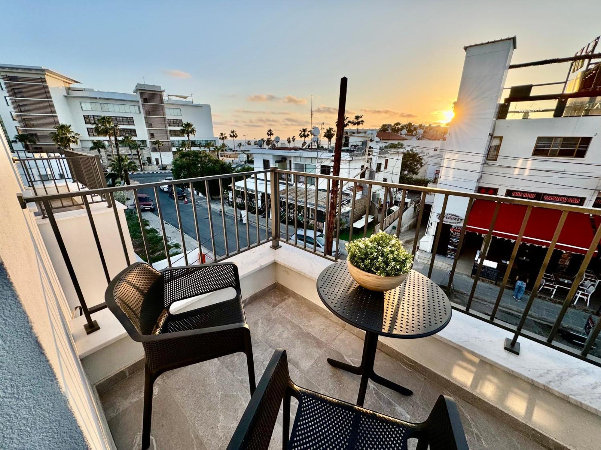 Luxury 2 Bedroom With 2 Balconys And Seaview *
