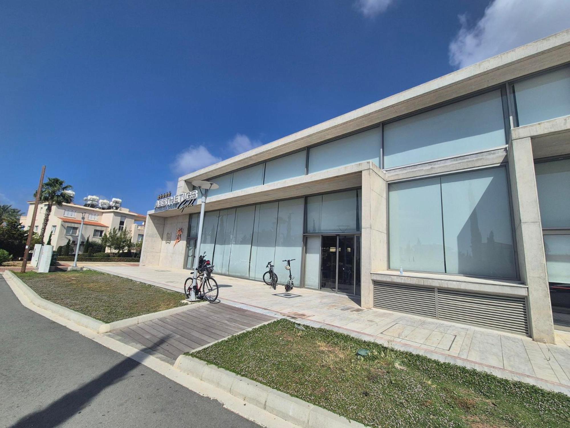 Luxurious Five Star Amenities Apartment Paphos