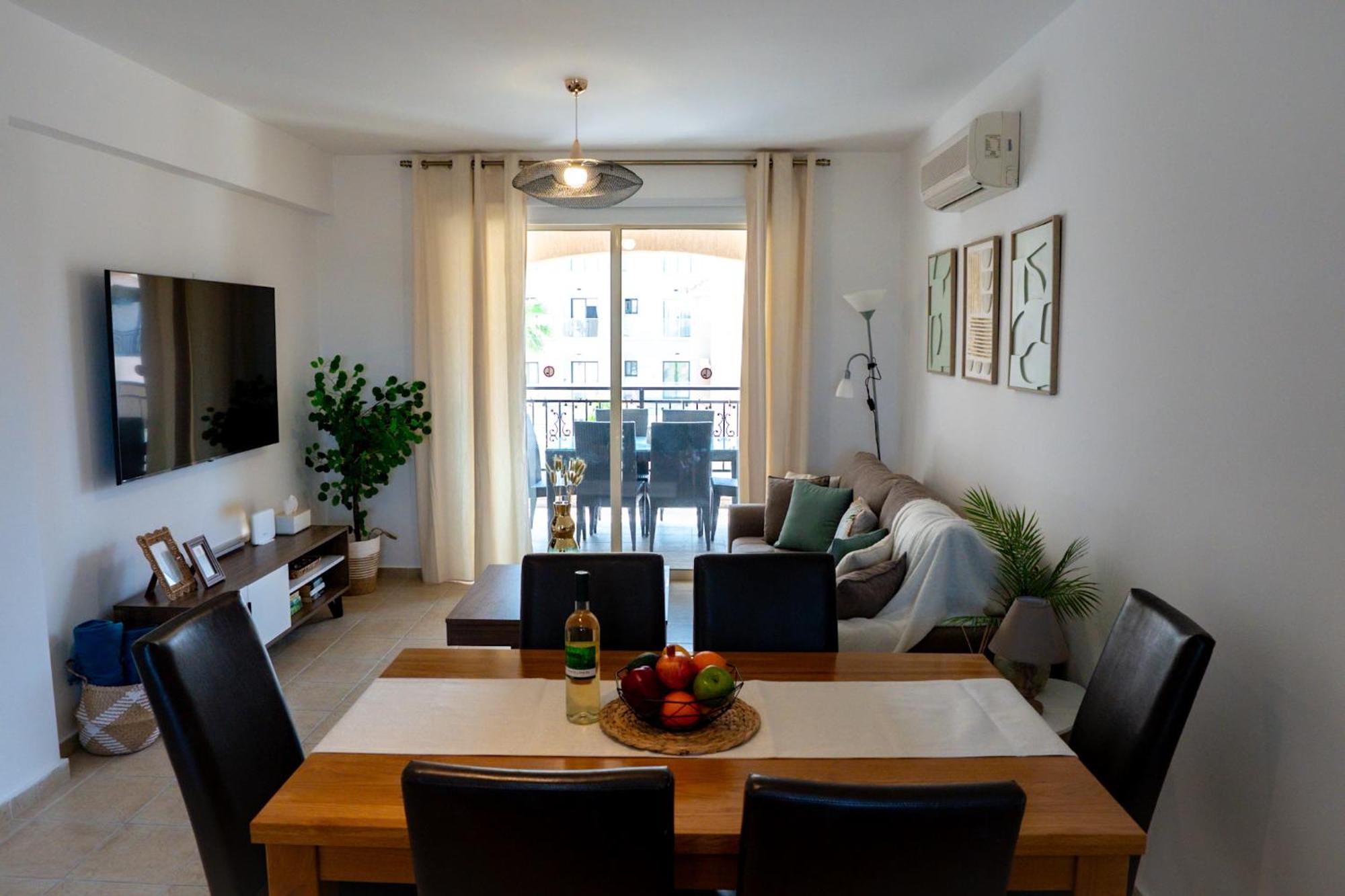 Anna's Place 2b, Paphos, Pool Apartment
