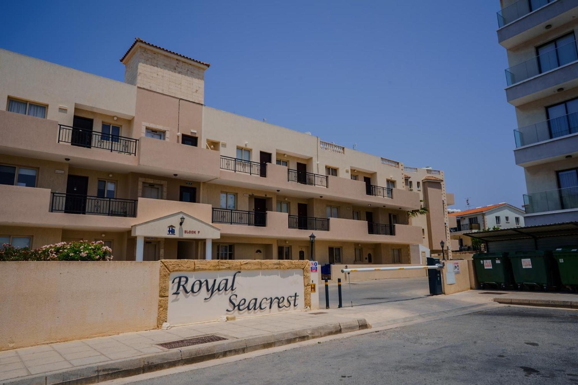 Anna's Place 2b, Paphos, Pool Apartment Paphos