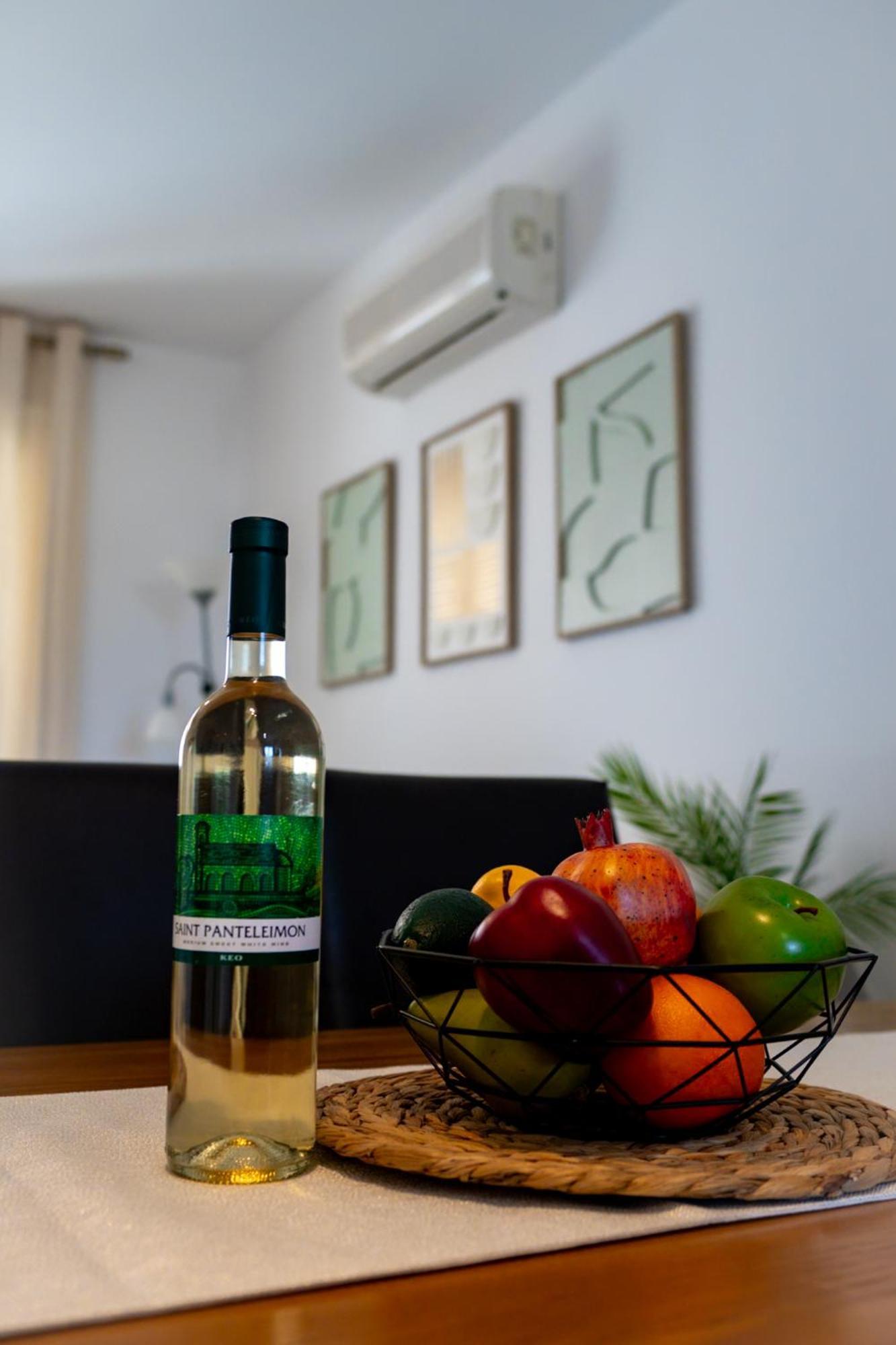 Anna's Place 2b, Paphos, Pool Apartment