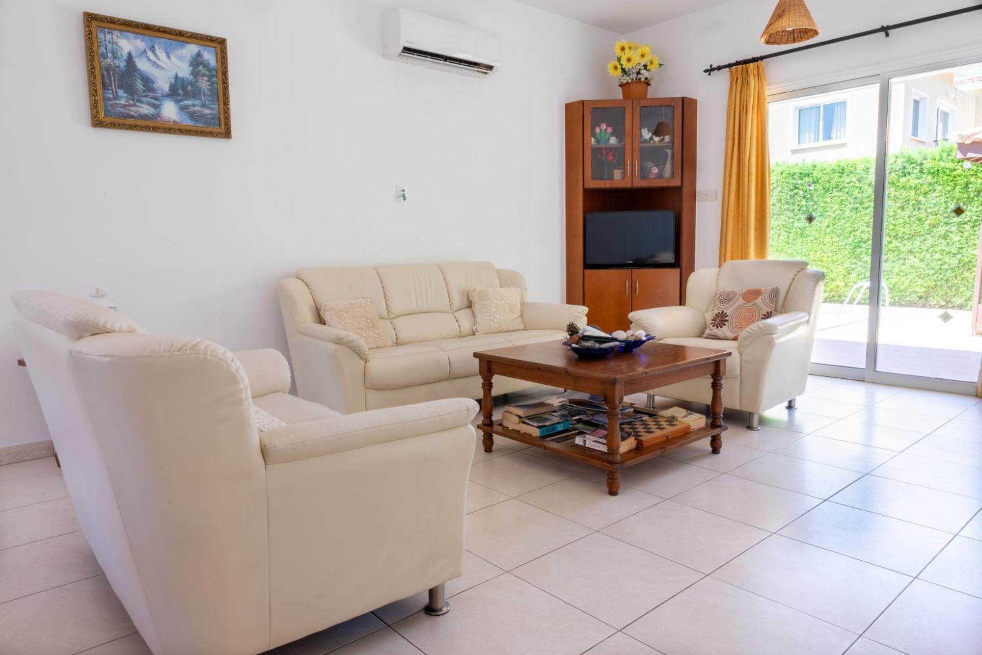 Villa Villa Aspasia In Peyia, Private Pool & 3 Ensuite Bedrooms *