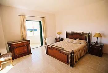 Z & X Holiday Villas 4*